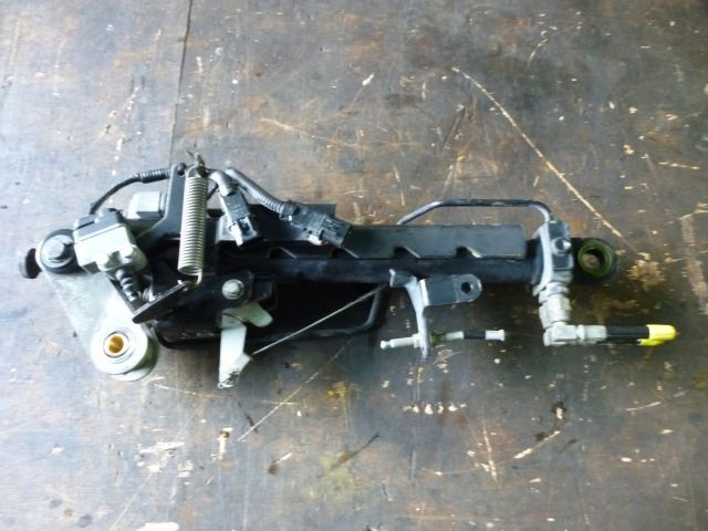 チルトシリンダー