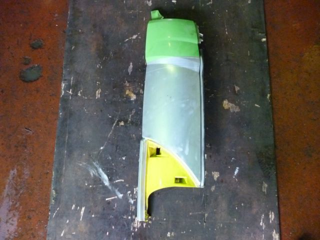 コーナーパネル(右)