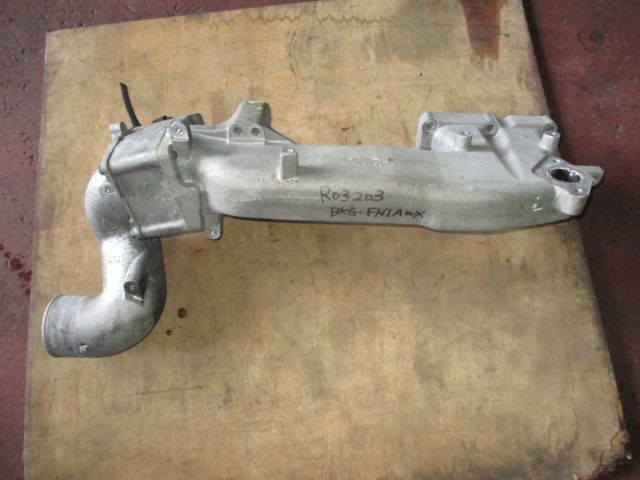 インレットマニホールド