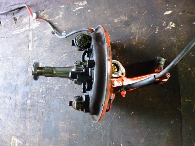 ナックルAy1軸目(右)