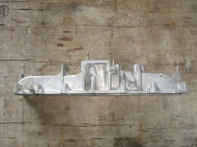 インレットマニホールド