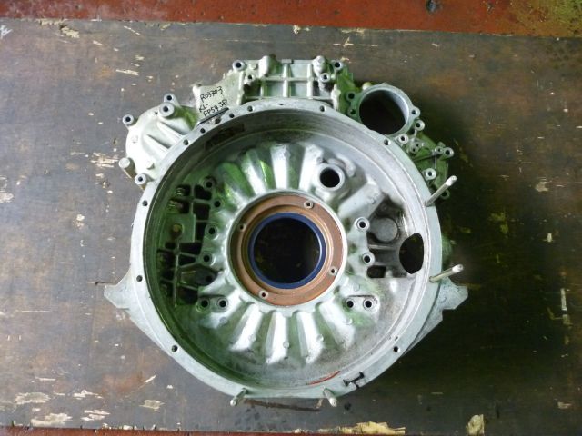 フライホイルハウジング