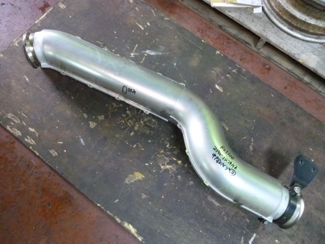 マフラーパイプ