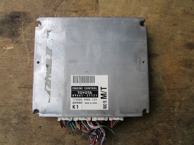 エンジンコンピューター