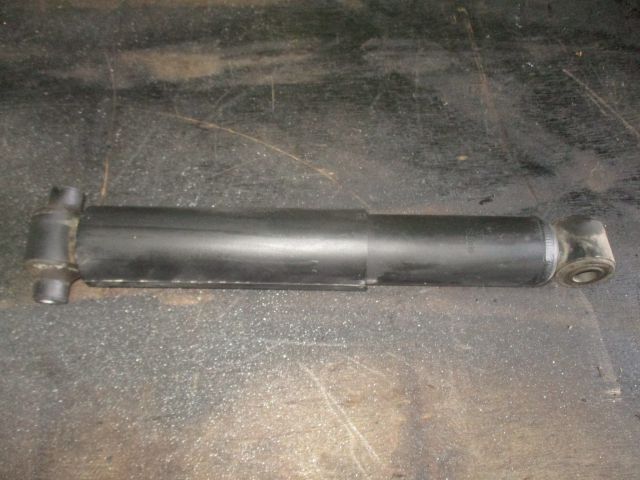 ショックアブソーバー(後左)