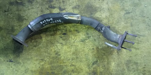 マフラーパイプ