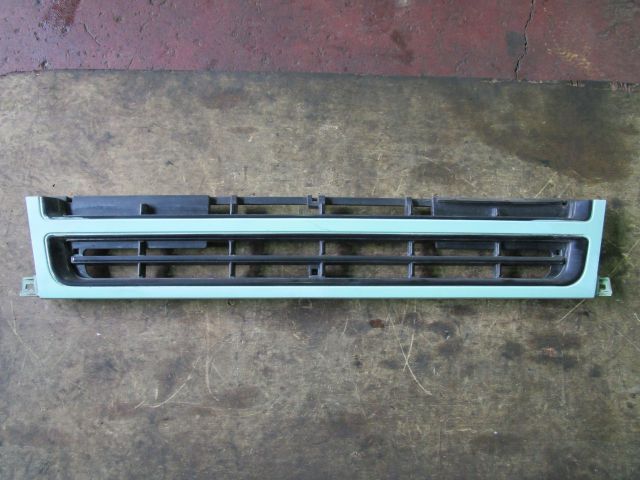 ラジエーターグリル