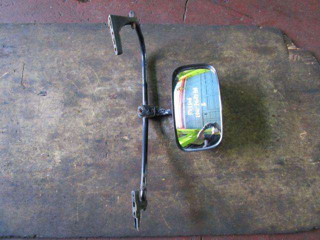 サイドミラーAy(右)