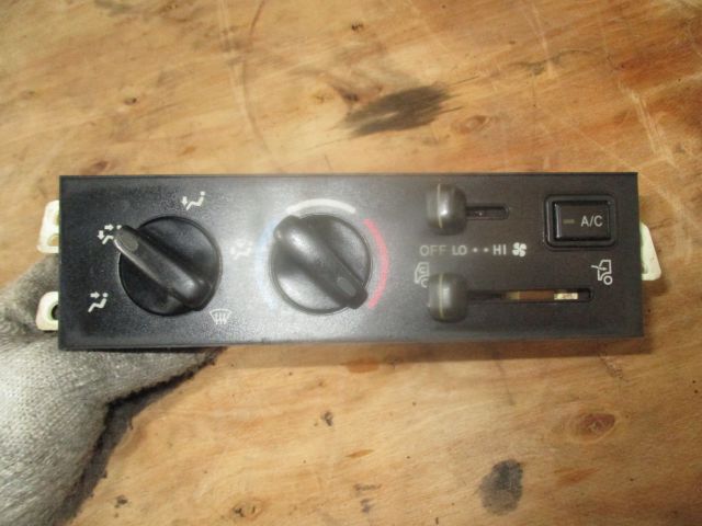 エアコンパネル