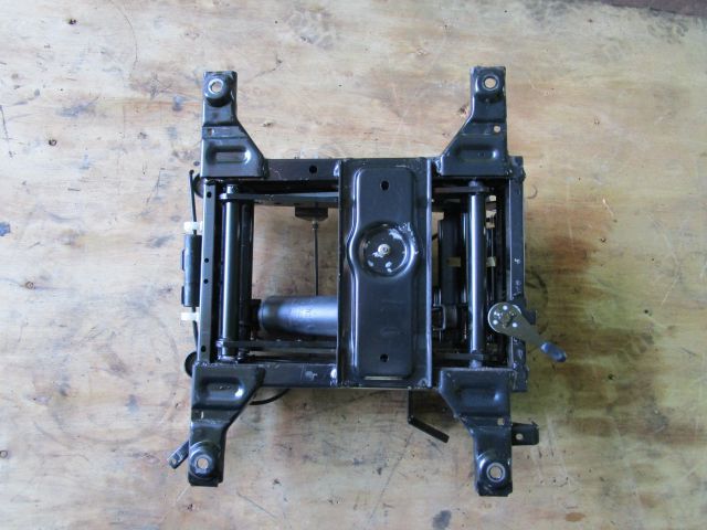 シートブラケット