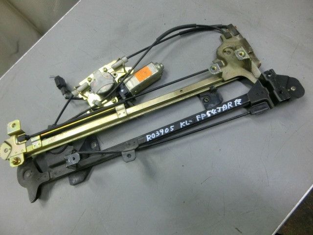 Fドアレギュレーター(左)