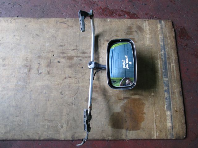 サイドミラーAy(右)