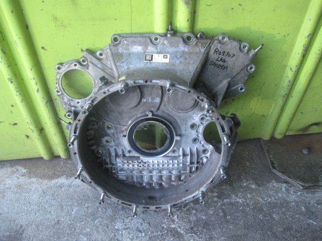 フライホイルハウジング