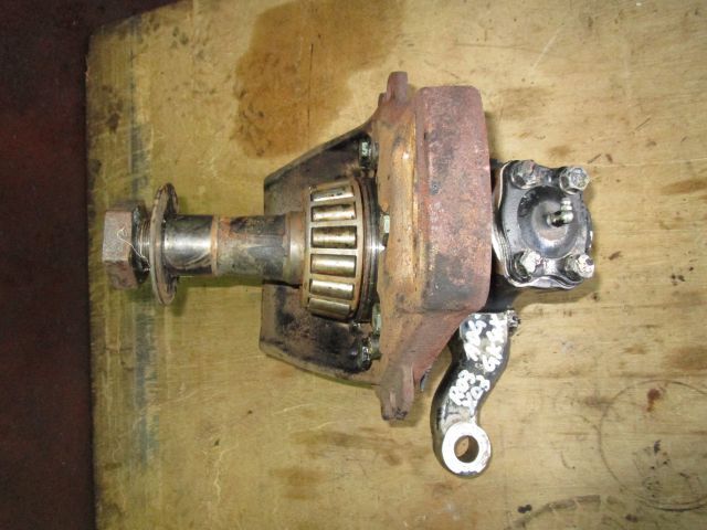 ナックルAy1軸目(左)