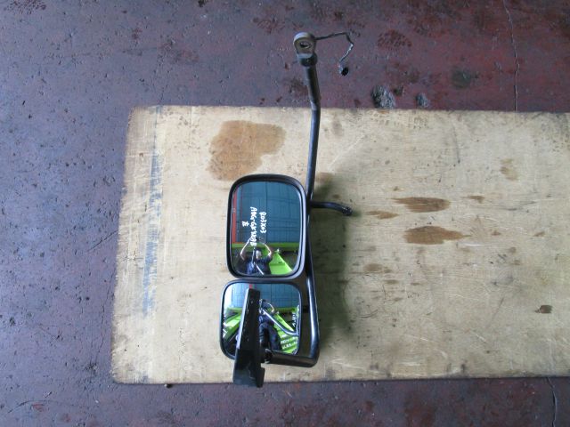 サイドミラーAy(左)