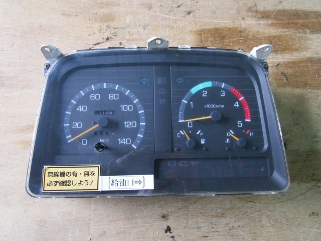 スピードメーター