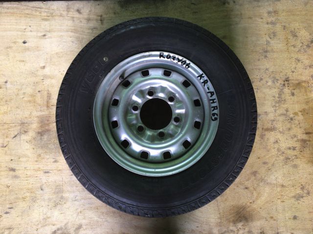 タイヤ・ホイルAy