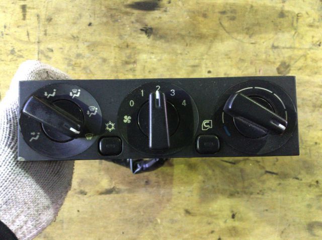 エアコンパネル