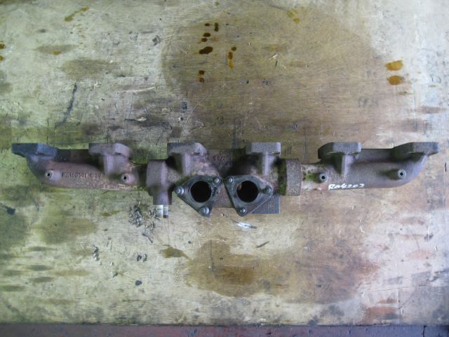 エキゾーストマニホールド