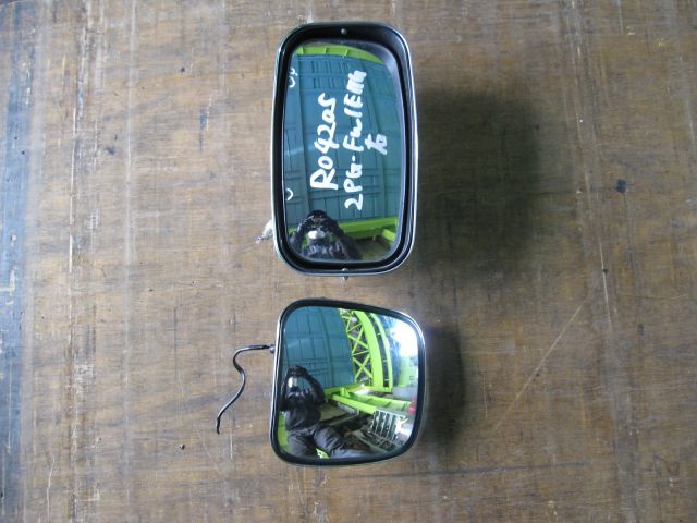 サイドミラーAy(右)