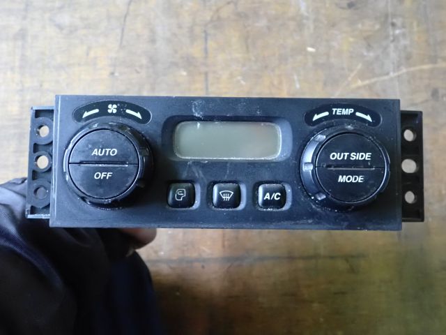 エアコンパネル