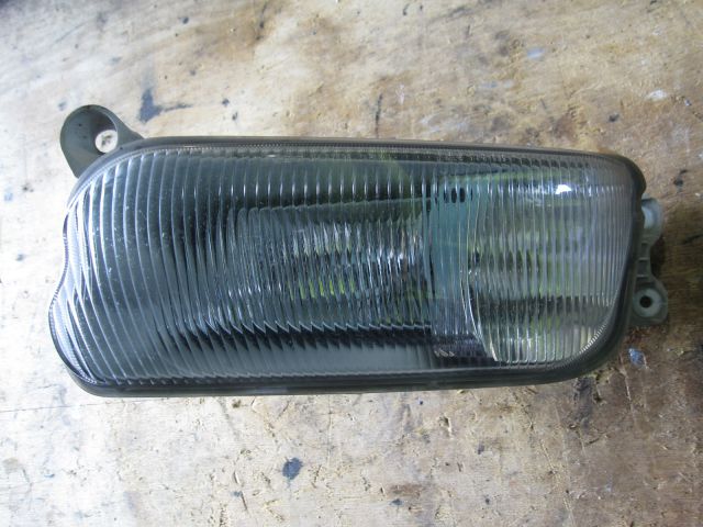 フォグランプ(左)