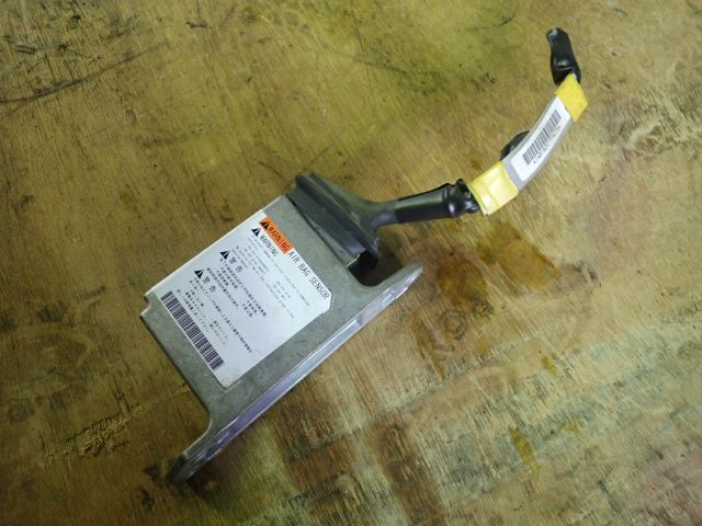 エアバッグコンピューター