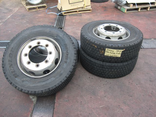 タイヤ・ホイルAy