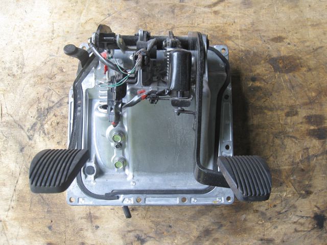 ブレーキバルブ