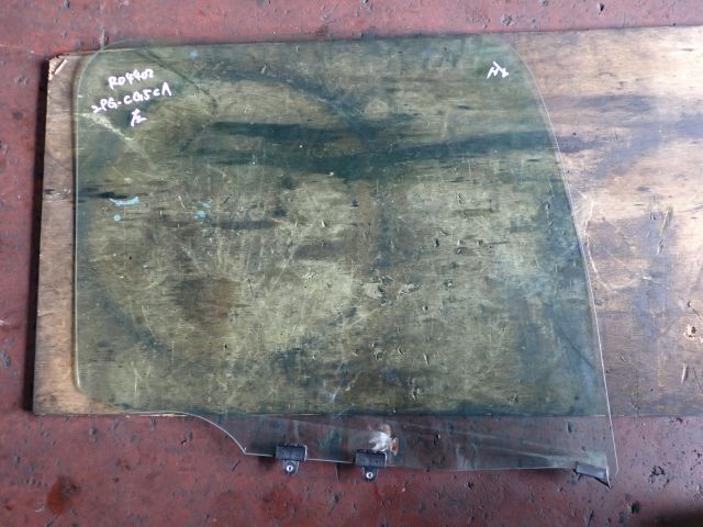 Fドアガラス(左)