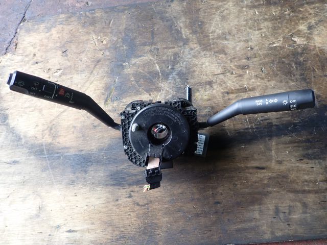 コンビネーションスイッチ