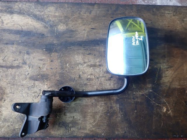 サイドミラーAy(右)