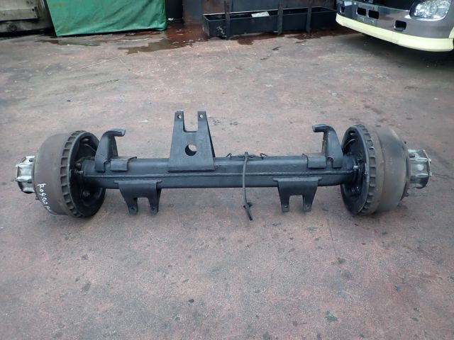 デッドアクスル