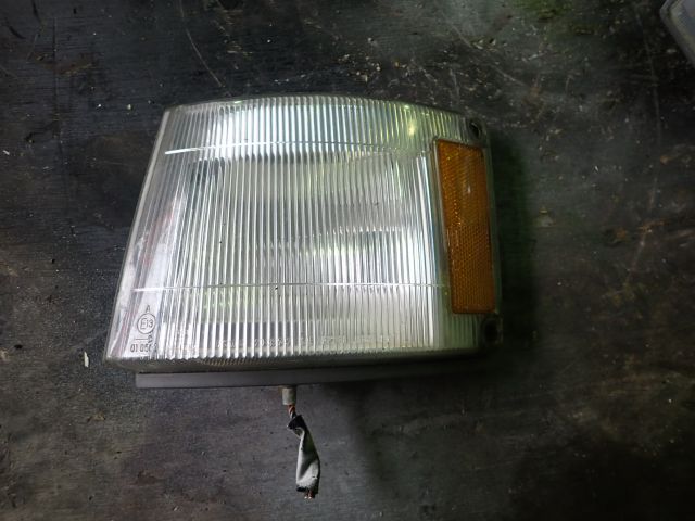 コーナーランプ(左)