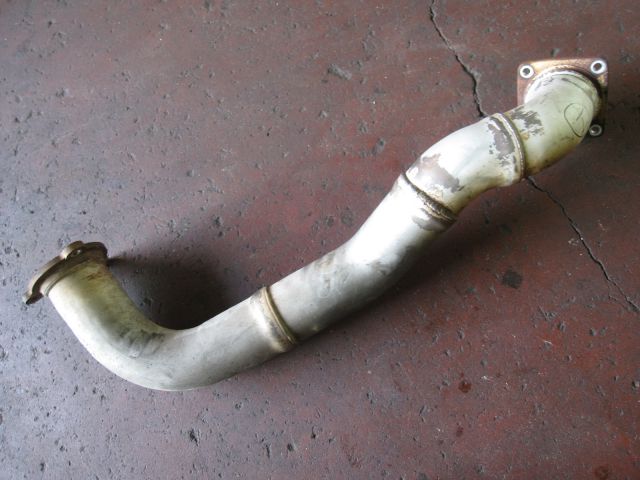 マフラーパイプ
