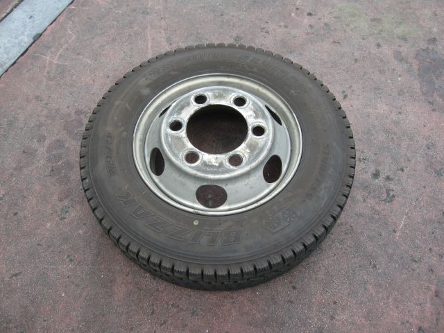 タイヤ・ホイルAy