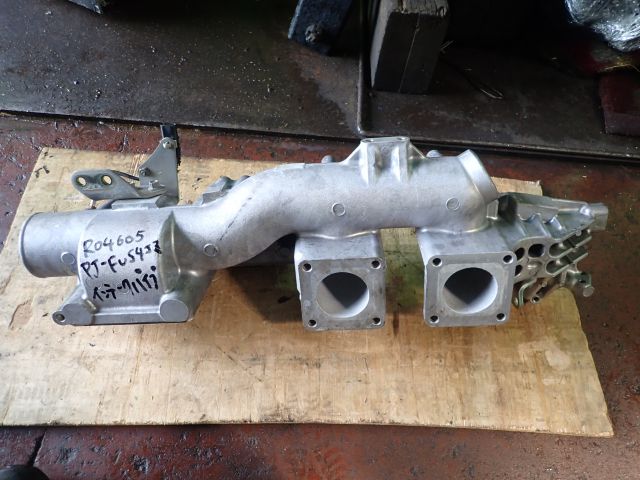 インレットマニホールド