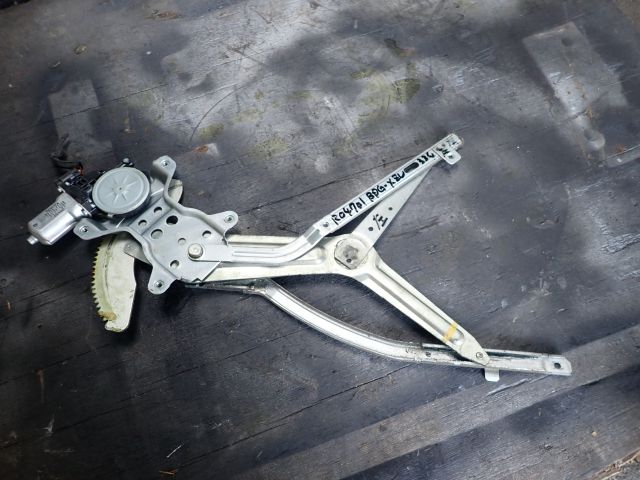 Fドアレギュレーター(左)