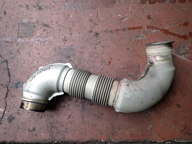 マフラーパイプ