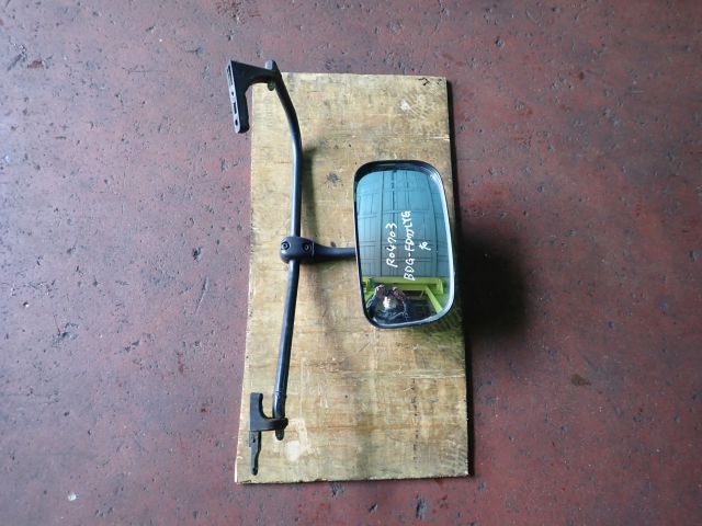 サイドミラーAy(右)