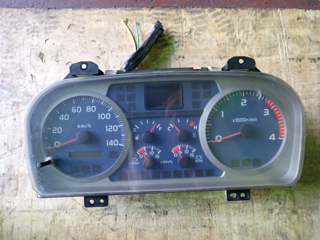 スピードメーター