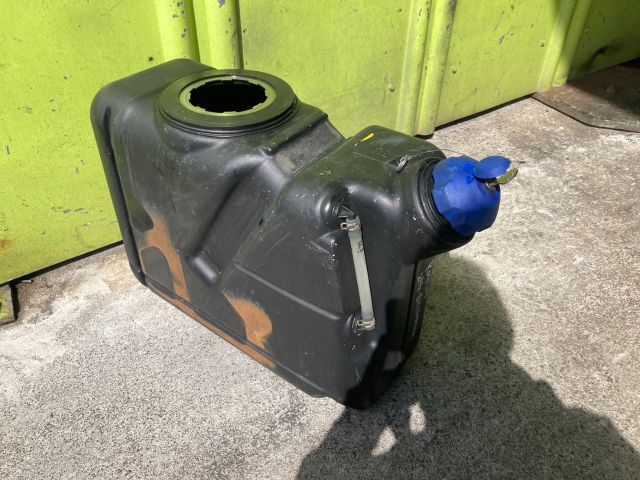 アドブルータンク