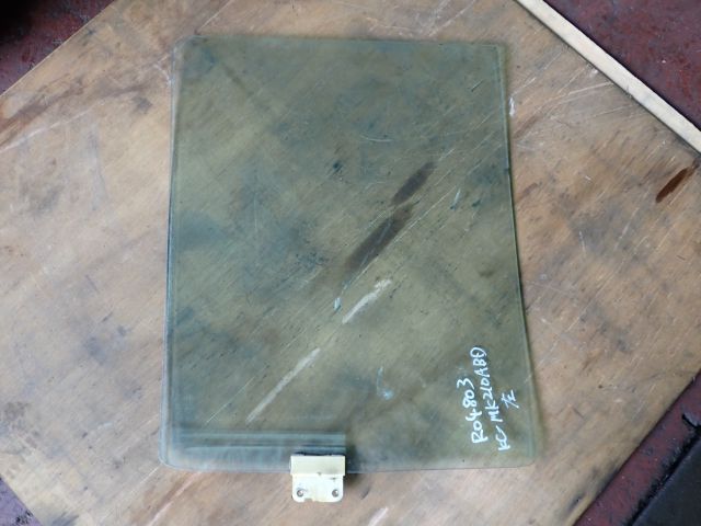 Fドアガラス(左)