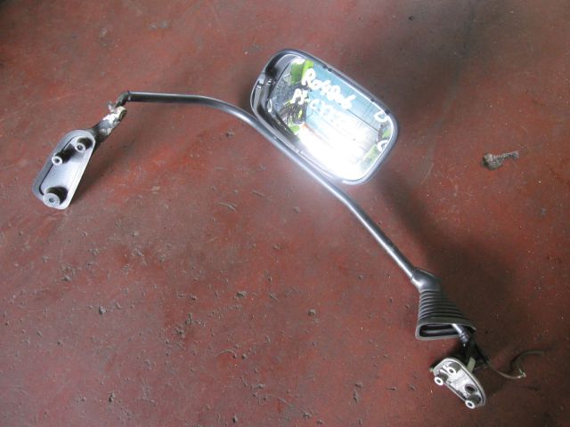 サイドミラーAy(右)