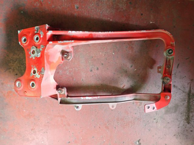 ライトステイ(左)