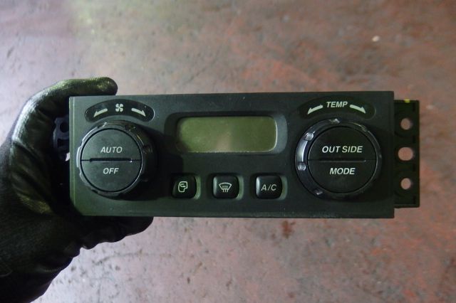 エアコンパネル