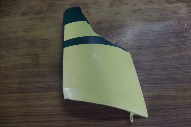 コーナーパネル(右)