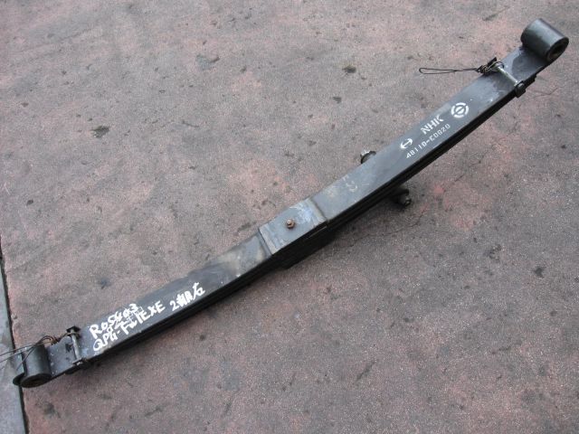 リーフスプリングAy(前右)