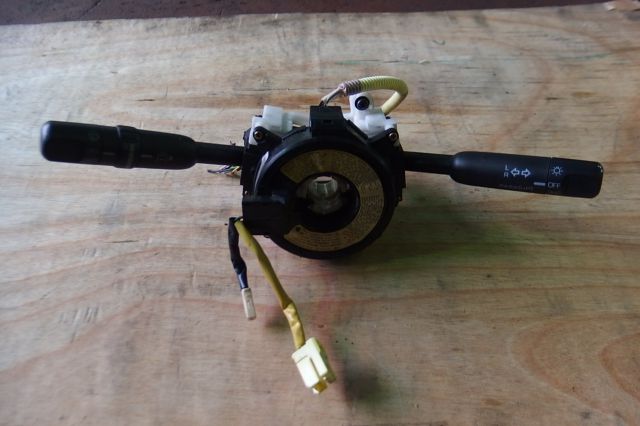 コンビネーションスイッチ