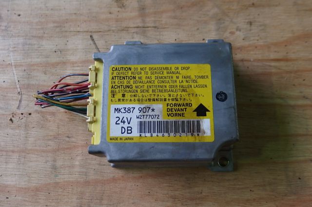 エアバッグコンピューター